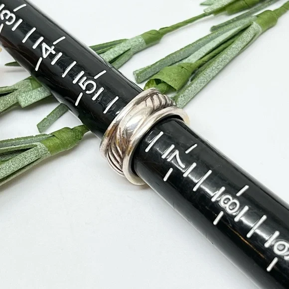 David Yurman Thoroughbred Cable Ring .925/14K Gold - Picture 9 of 9